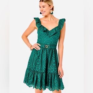 Lilly Pulitzer Lexalyn Eyelet Dress. Size 4, jewel green dress.